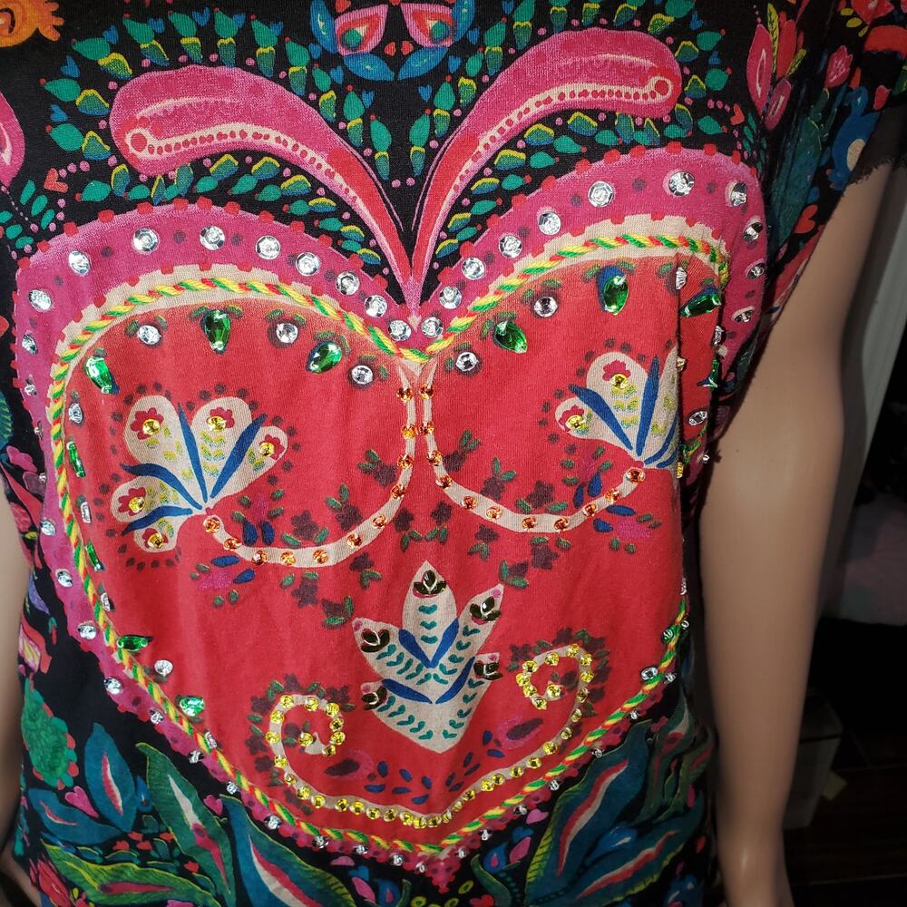 Desigual Embellished Heart Graphic Tee Black Boho Festival Top M - Picture 3 of 8